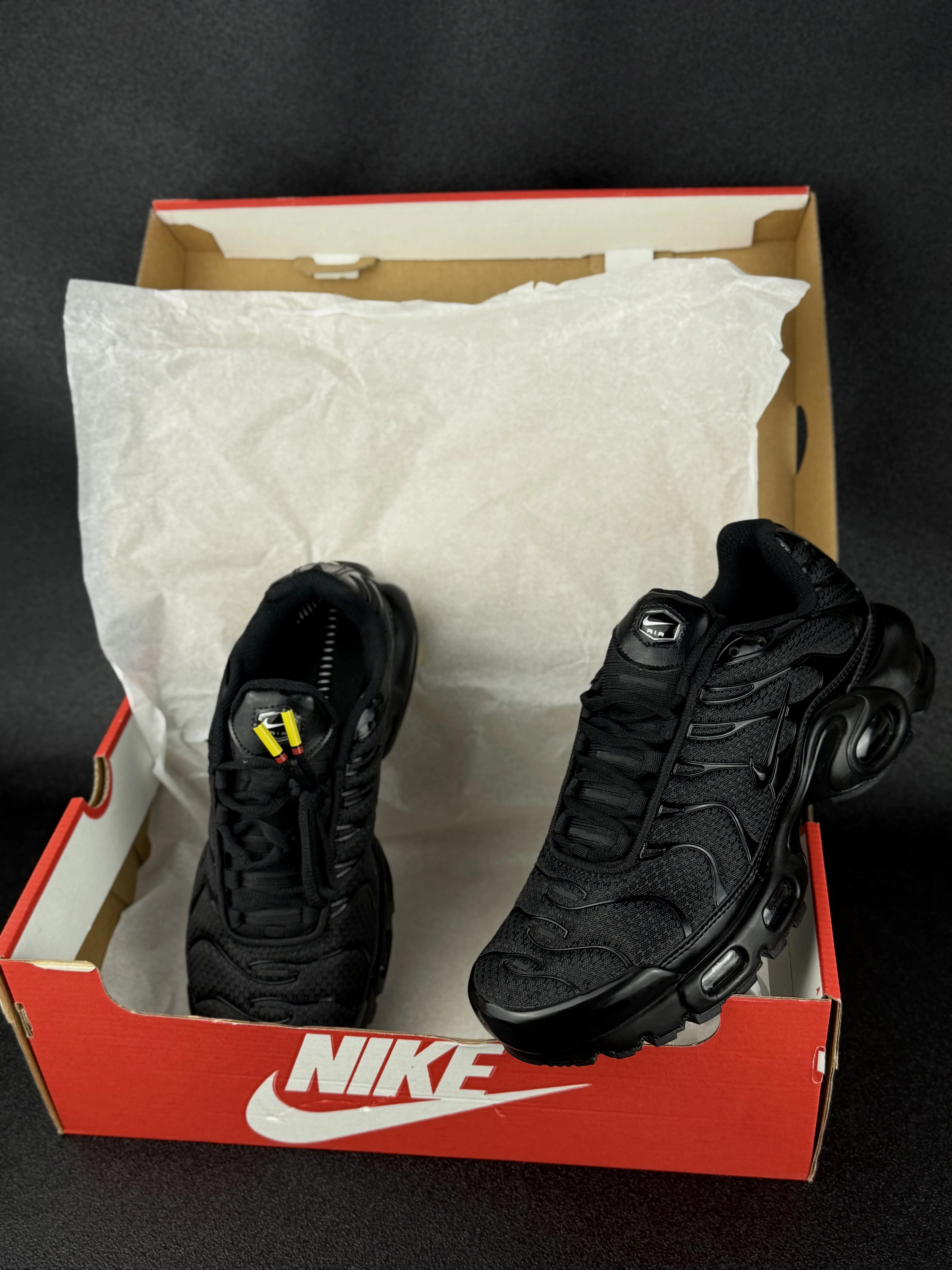 new TN FULL BLACK