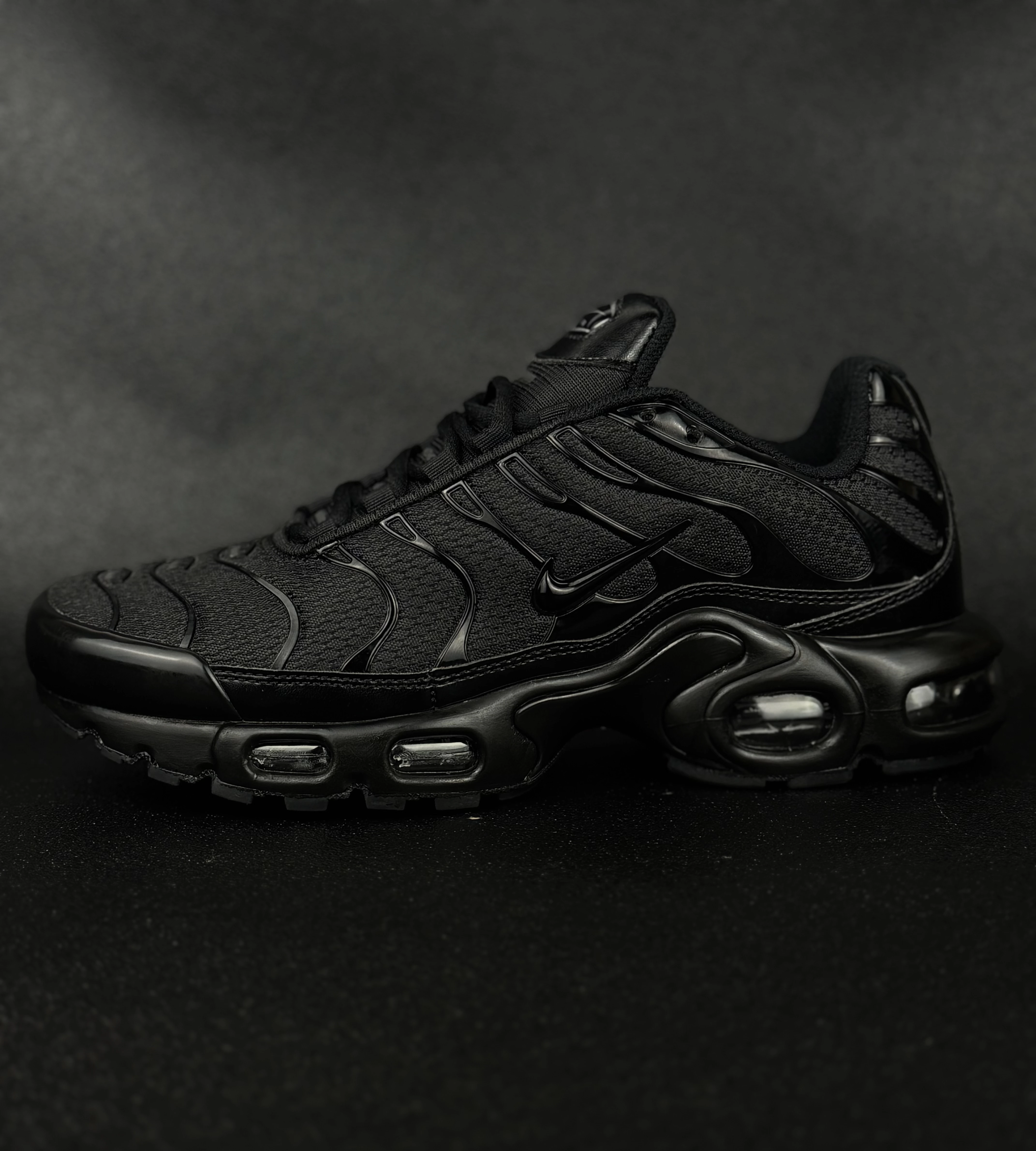 new TN FULL BLACK